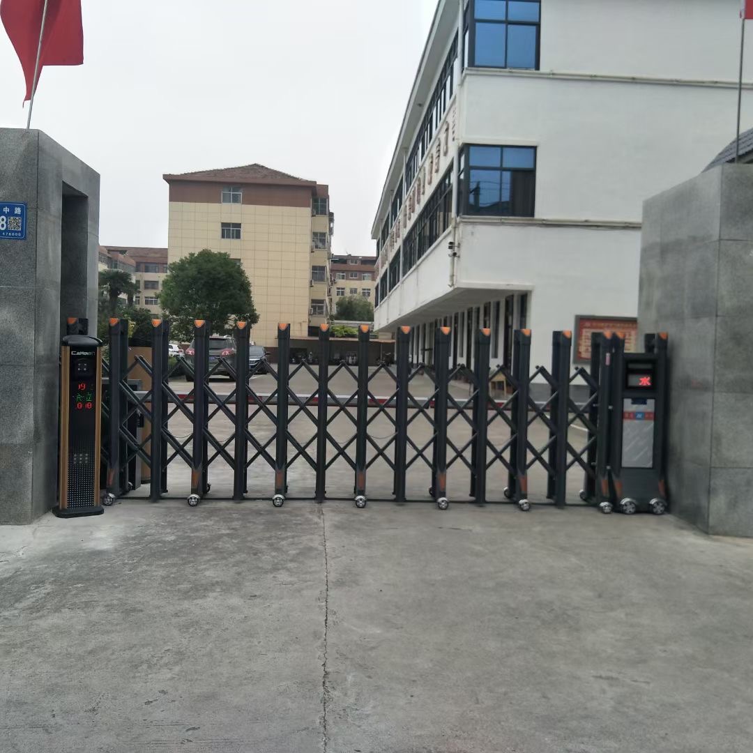 伸縮門 英龍智能 電動(dòng)門